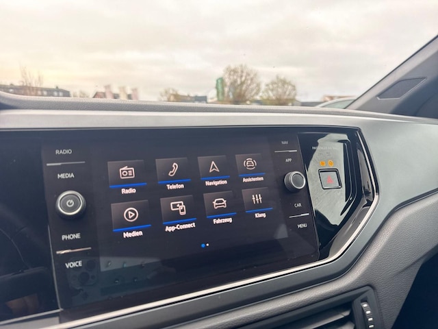 Volkswagen Polo 1.0 TSI DSG R-Line