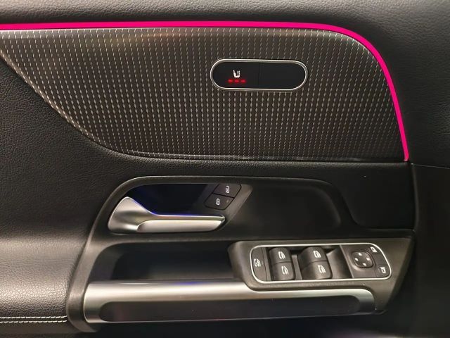 Mercedes-Benz GLB 200 4MATIC GLB 200 d