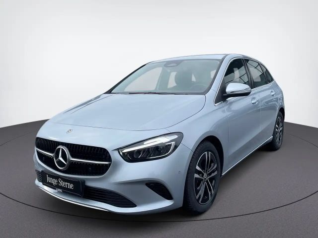 Mercedes-Benz B 200 Progressive Sedan