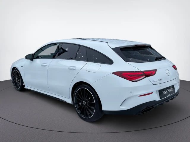 Mercedes-Benz CLA 200 AMG Line Shooting Brake