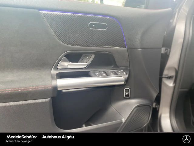 Mercedes-Benz GLA 200 AMG Line