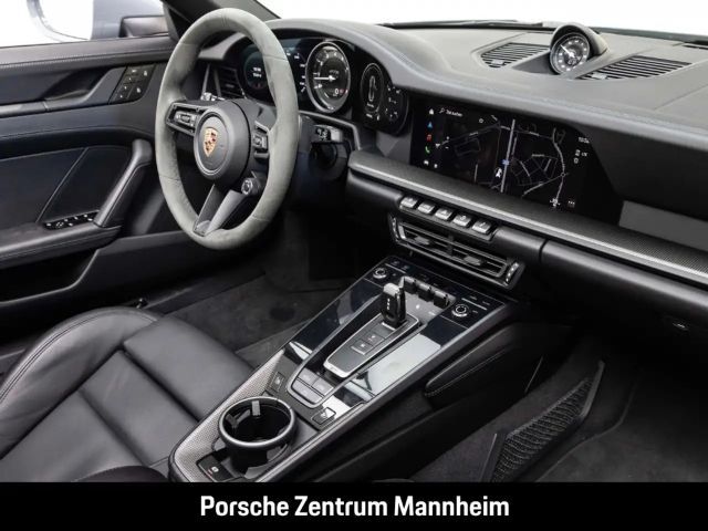 Porsche 992 Cabrio Carrera GTS