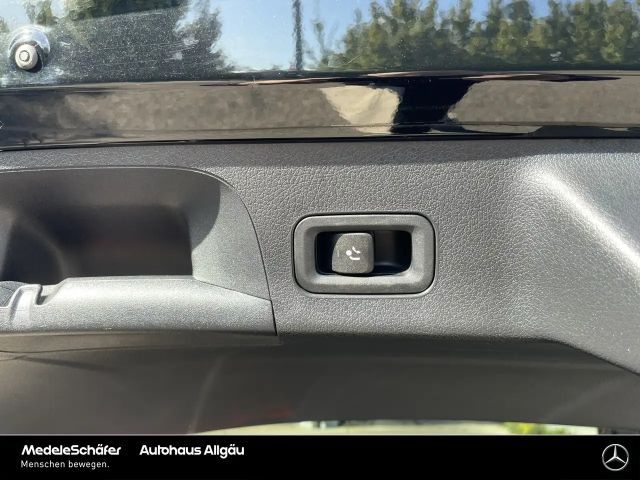 Mercedes-Benz CLA 200 AMG Line Shooting Brake