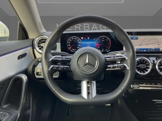 Mercedes-Benz CLA 200 AMG Line CLA 200 d Coupé