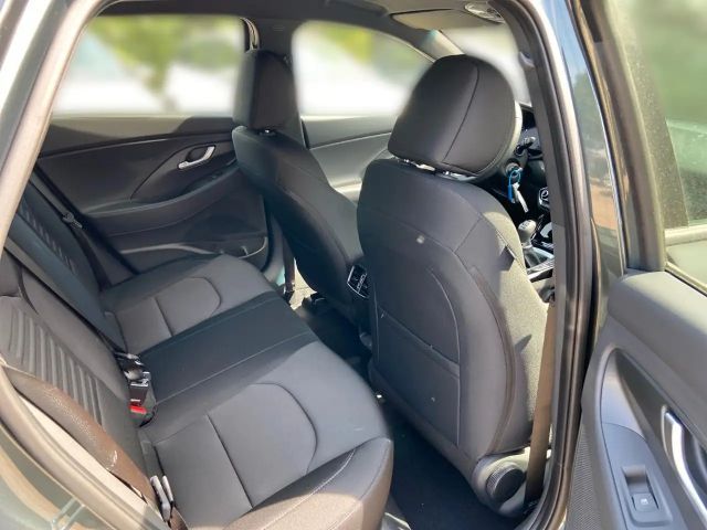 Hyundai i30 Advantage Hybrid