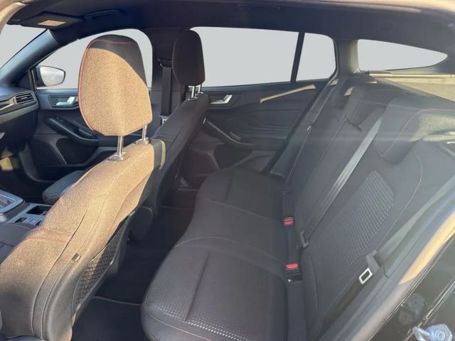 Ford Focus EcoBoost ST Line Wagon