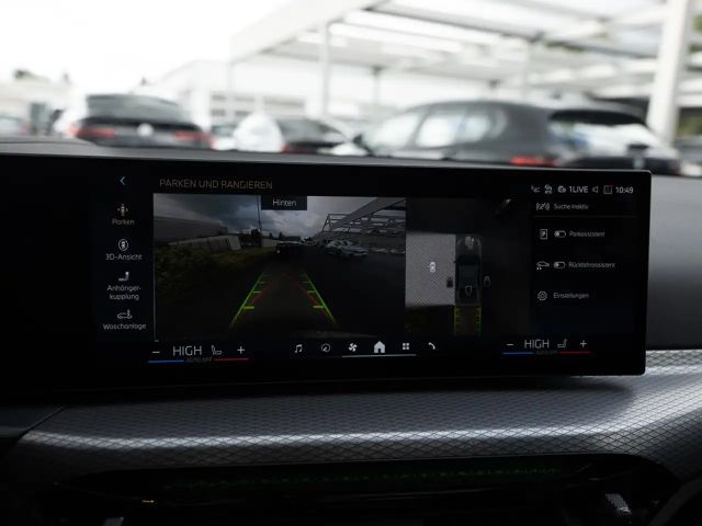 BMW 320 320d M-Sport Sedan xDrive