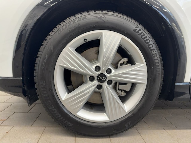 Audi Q4 e-tron SUV 45 e-tron Audi Q4 e-tron