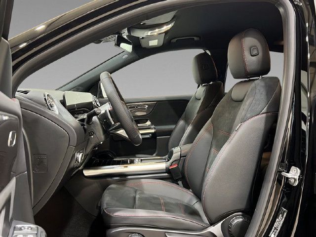 Mercedes-Benz GLA 200 AMG Line