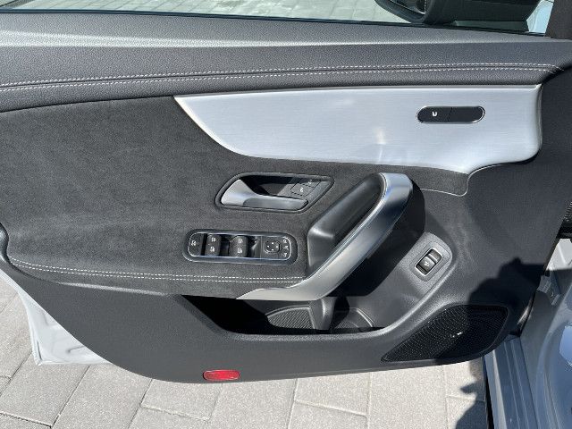 Mercedes-Benz CLA 200 Shooting Brake