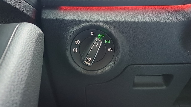 Skoda Kamiq 5JAHRE GAR.,KAMERA,PANORAMA,MATRIX-LED,SMARTLINK,TEMPOMAT