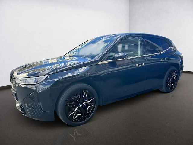 BMW iX xDrive40