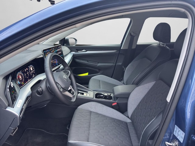 Volkswagen Golf 1.5 eTSI DSG Golf VIII IQ.Drive