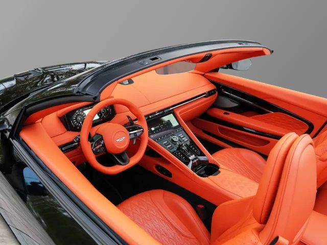 Aston Martin DB12 Volante Californian Poppy Carbonbremse  B&W