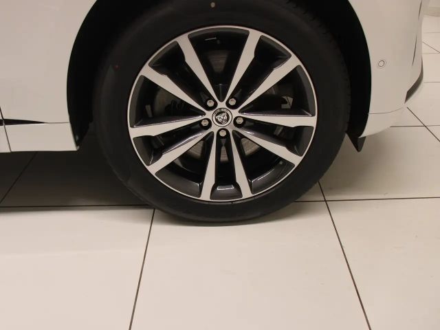 Jaguar F-Pace AWD D300 R-Dynamic