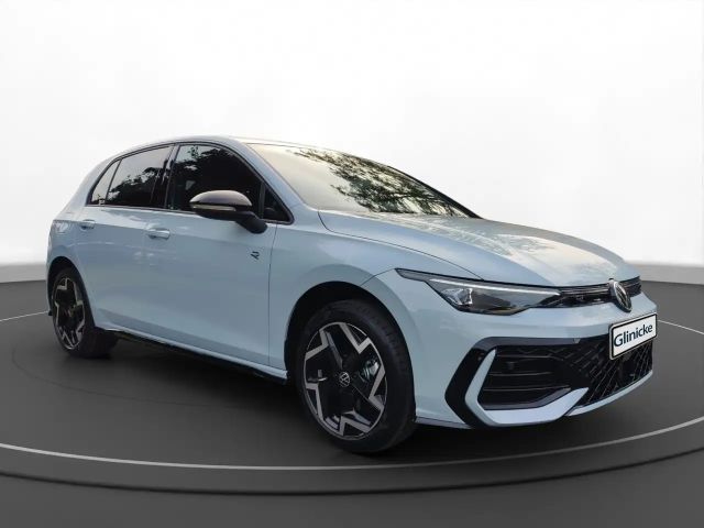 Volkswagen Golf IQ.Drive R-Line