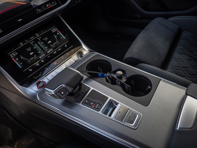 Audi S6 Avant Quattro