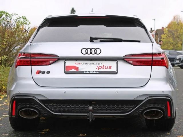 Audi RS6 Avant Performance Quattro