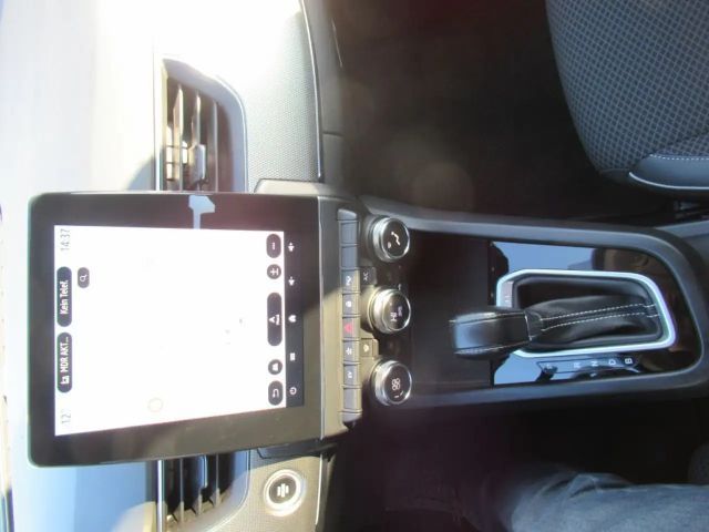 Renault Arkana E-Tech Intens