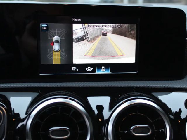 Mercedes-Benz A 180 A 180 d Hatchback