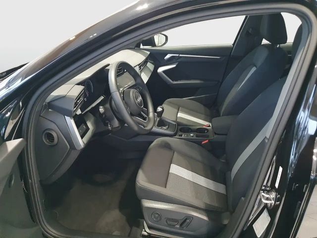 Audi A3 30 TDI Sedan