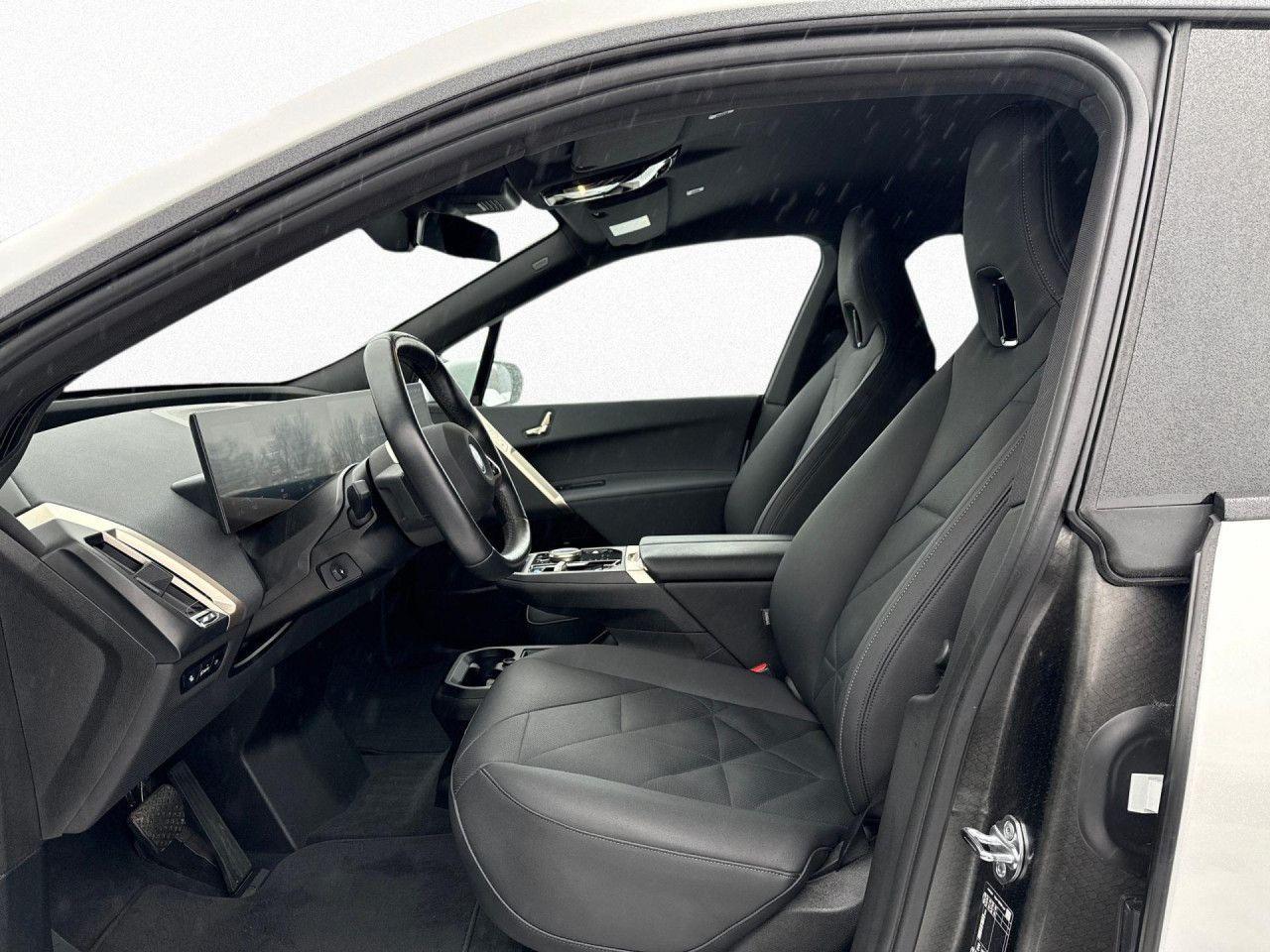 BMW iX xDrive