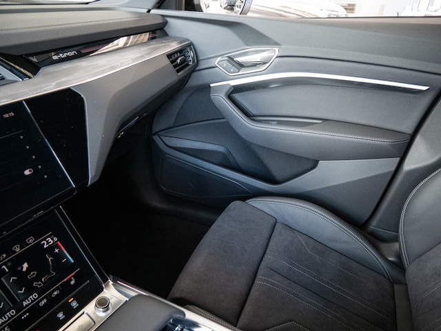 Audi Q8 e-tron 50 Quattro S-Line