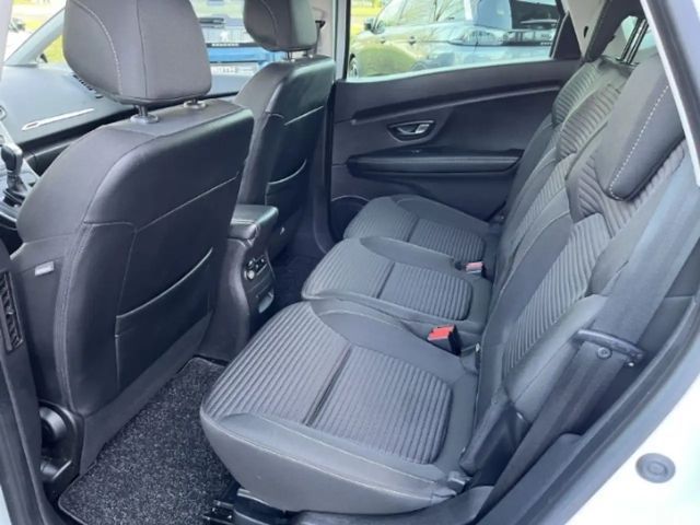 Renault Scenic EDC Equilibre Equilibre TCe 140