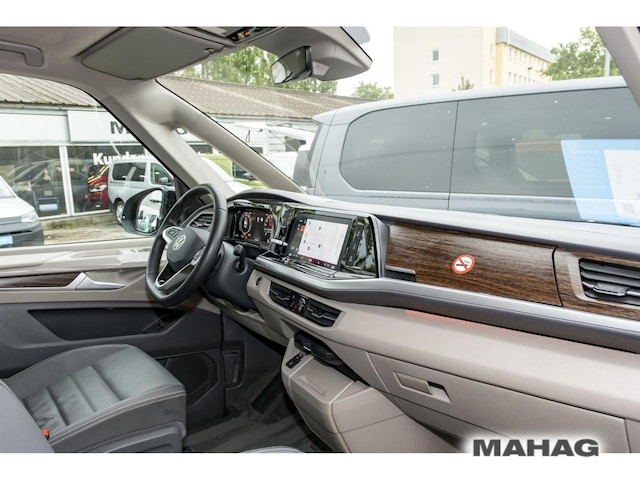 Volkswagen Multivan Style