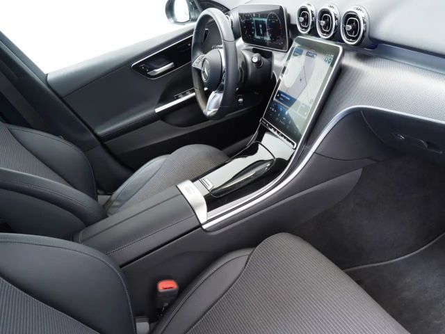 Mercedes-Benz C 200 AVANTGARDE C 200 d Estate