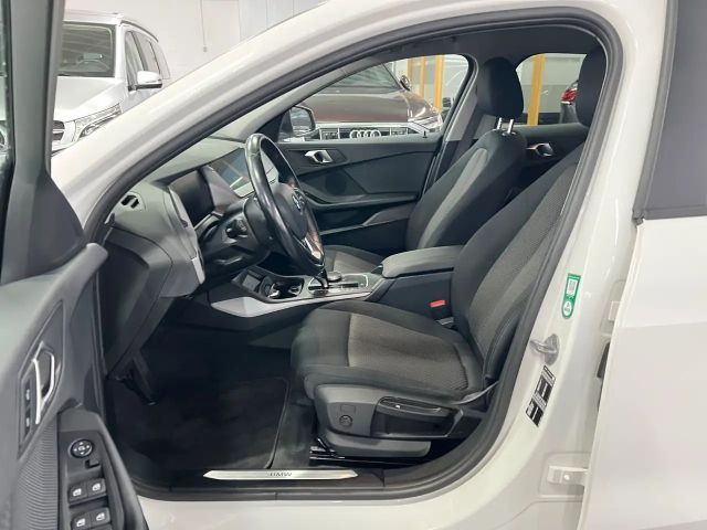 BMW 116 116d Advantage pakket Sedan