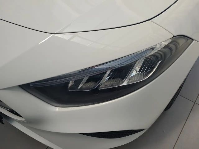 Mercedes-Benz A 180 Hatchback Progressive