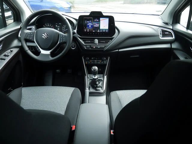 Suzuki S-Cross Hybrid