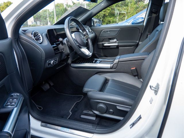 Mercedes-Benz EQA 300 4MATIC