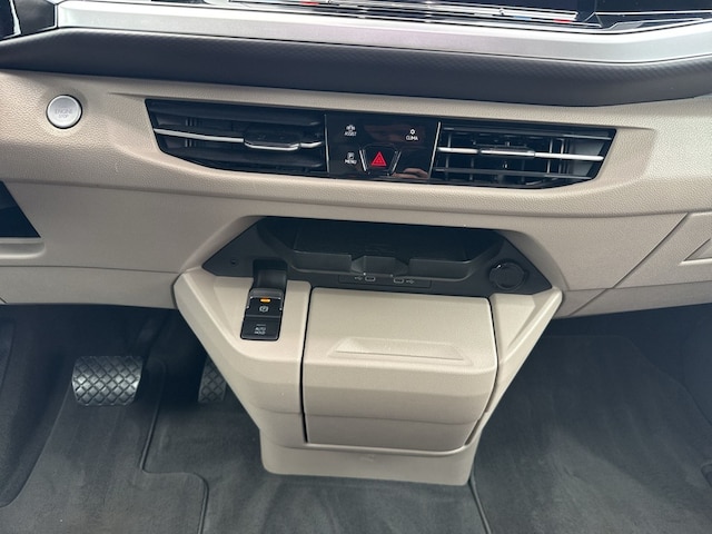 Volkswagen Multivan 2.0 TDI DSG Lang T7