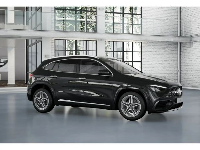 Mercedes-Benz GLA 180 AMG Line