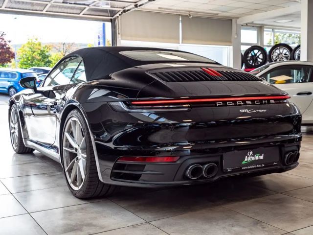 Porsche 992 Cabrio Carrera
