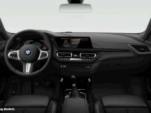 BMW 118 118i Sedan Sport Line