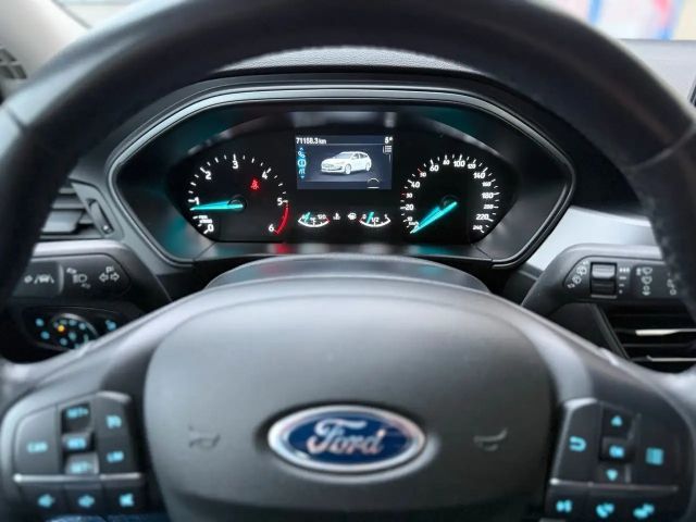 Ford Focus Cool & Connect Wagon