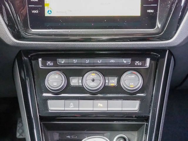 Volkswagen Touran 1.5 TSI Highline