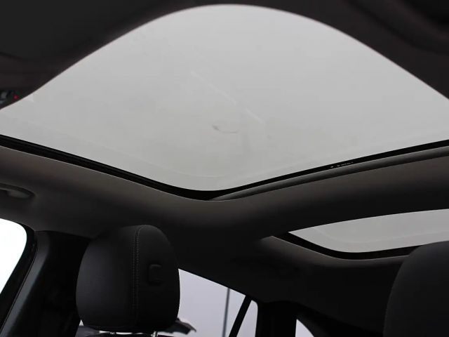 Mercedes-Benz GLA 200 4MATIC GLA 200 d