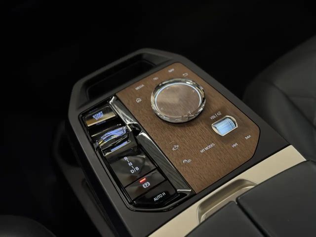 BMW iX xDrive50