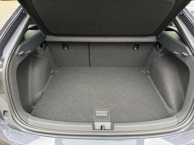 Volkswagen Taigo 1.0 TSI DSG R-Line