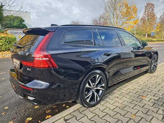 Volvo V60 Dark Plus
