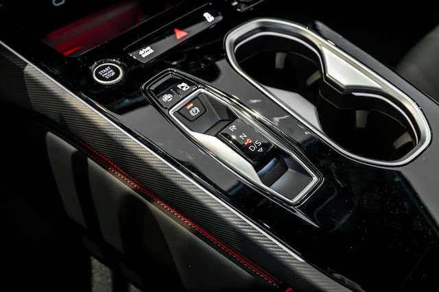 Audi A6 Avant Quattro S-Tronic