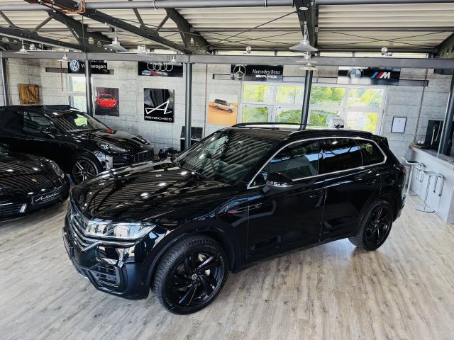 Volkswagen Touareg 4Motion R-Line