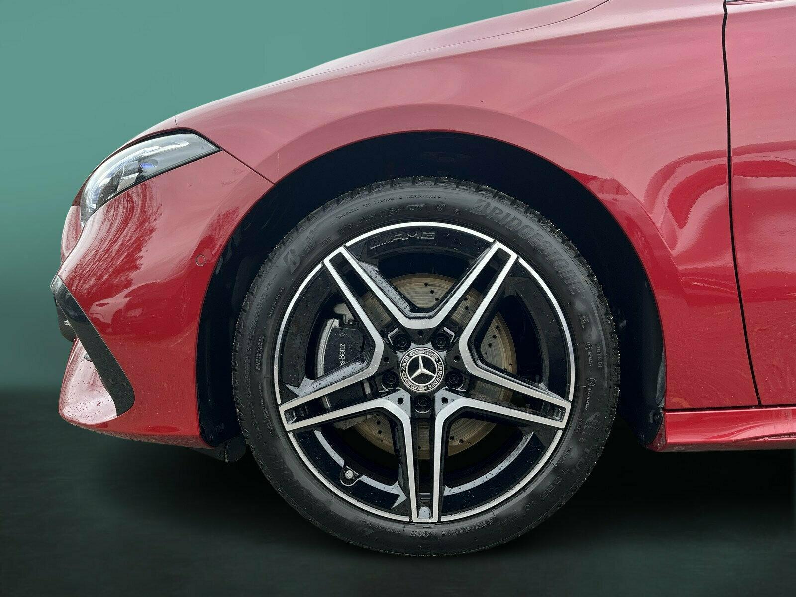 Mercedes-Benz A 250 A 250 e AMG Line