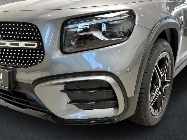 Mercedes-Benz GLB 200 AMG Line