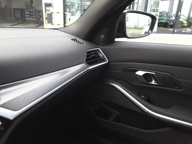 BMW 318 318i M-Sport Touring