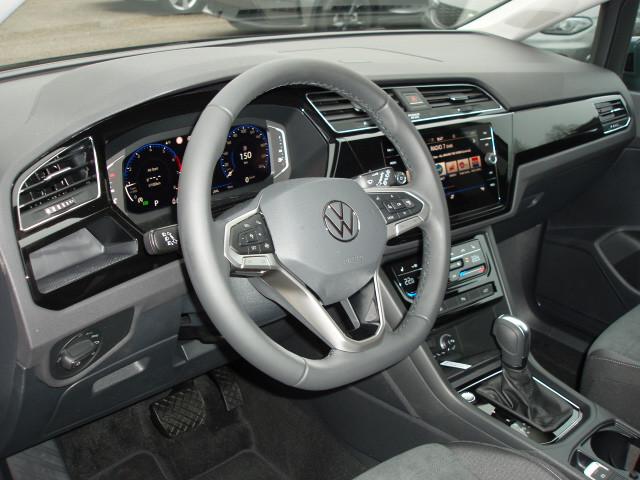 Volkswagen Touran BMT DSG Highline